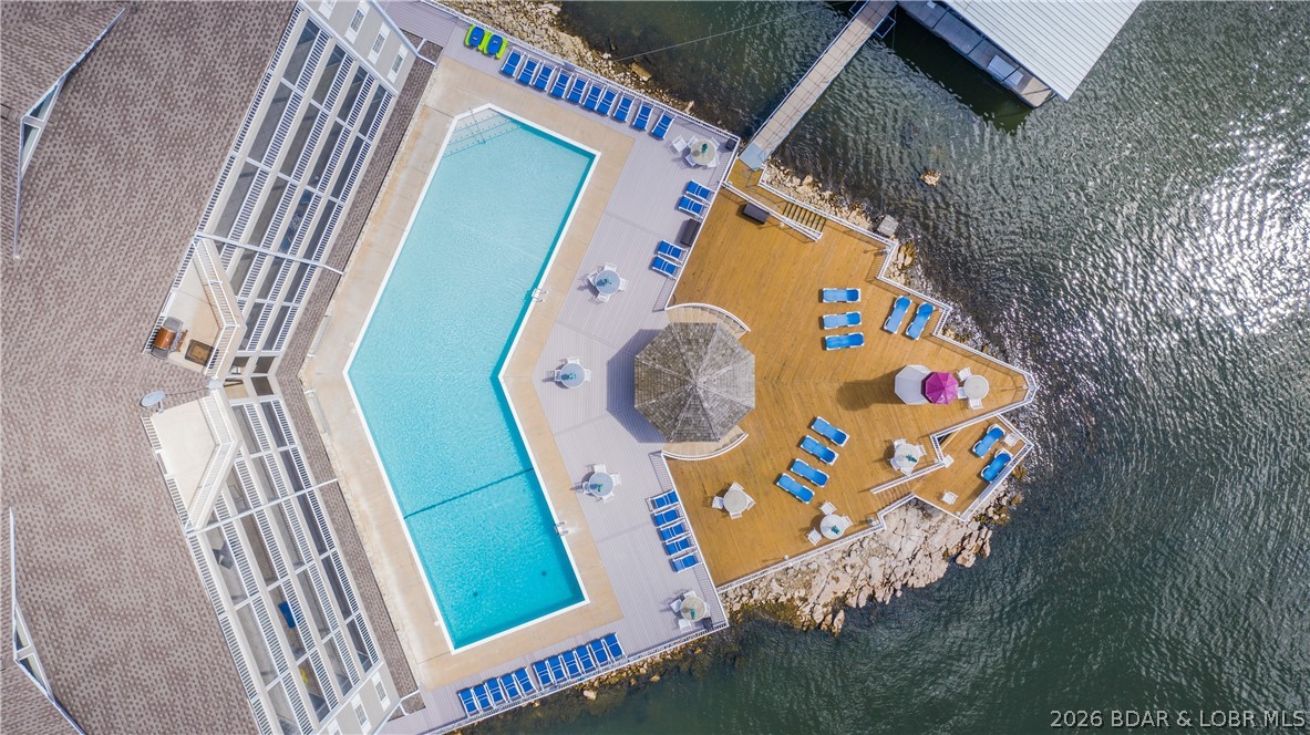 Lighthouse Pointe Condominium - Residential