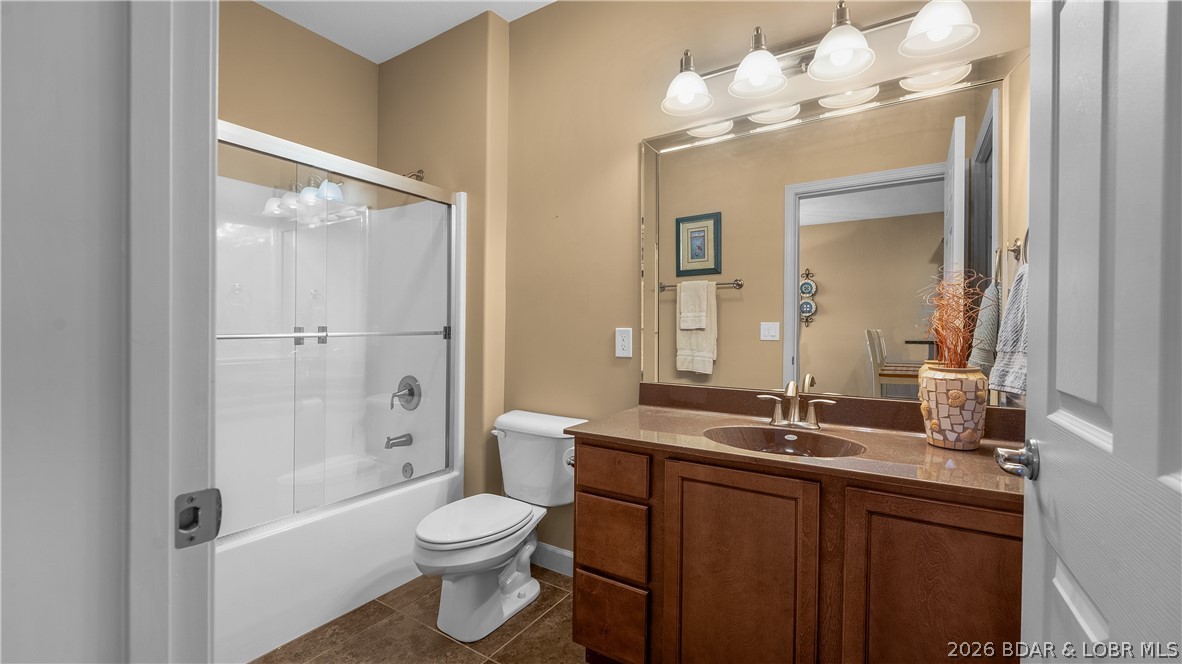 Pointe Royale Condominiums - Residential