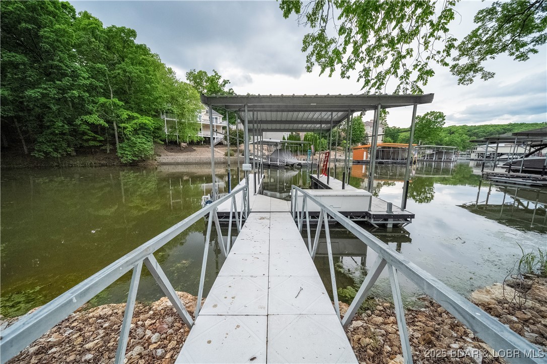 Porto Cima, Missouri 65079, United States, 4 Bedrooms Bedrooms, ,3 BathroomsBathrooms,Residential,Pending,130940