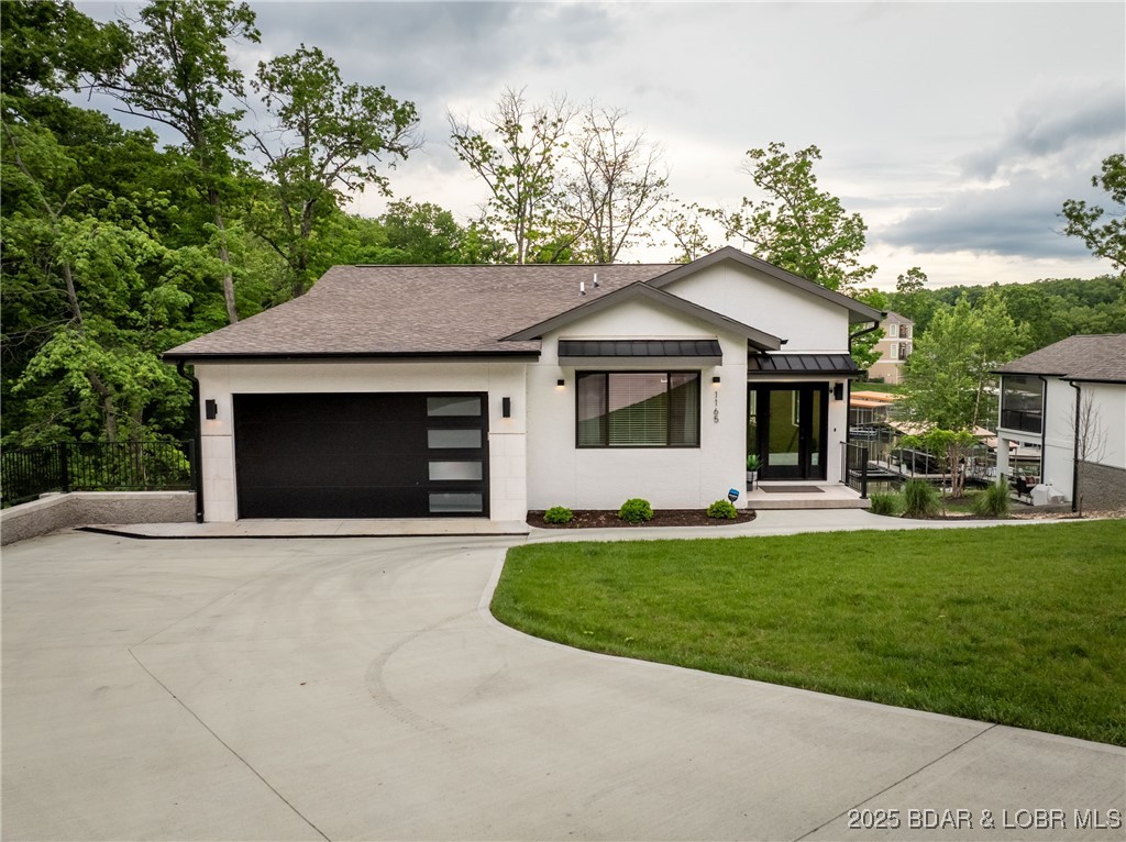 Porto Cima, Missouri 65079, United States, 4 Bedrooms Bedrooms, ,3 BathroomsBathrooms,Residential,Pending,130940