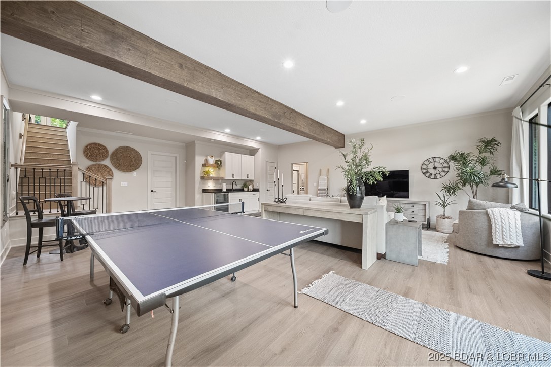 Porto Cima, Missouri 65079, United States, 4 Bedrooms Bedrooms, ,3 BathroomsBathrooms,Residential,Pending,130940