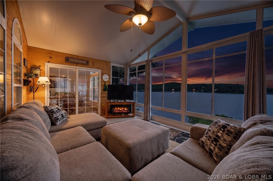 Diamond Head - Residential