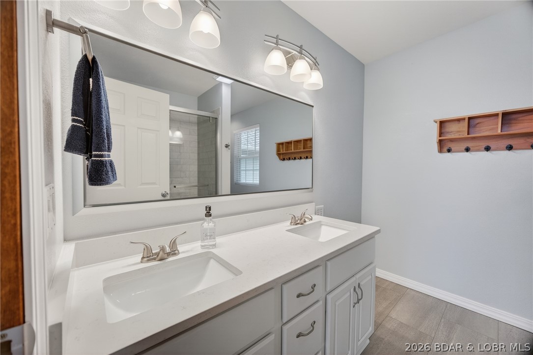 Diamond Head - Residential