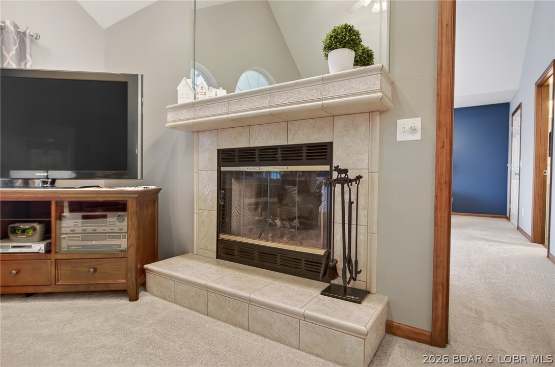 Diamond Head - Residential