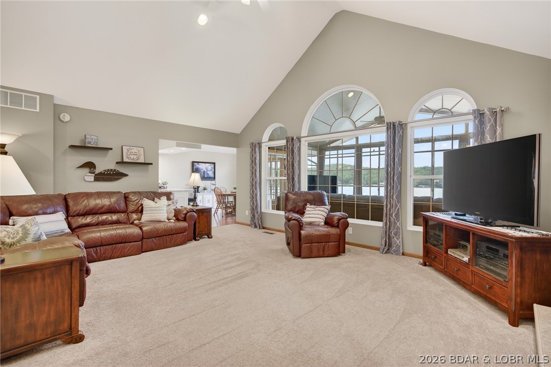 Diamond Head - Residential