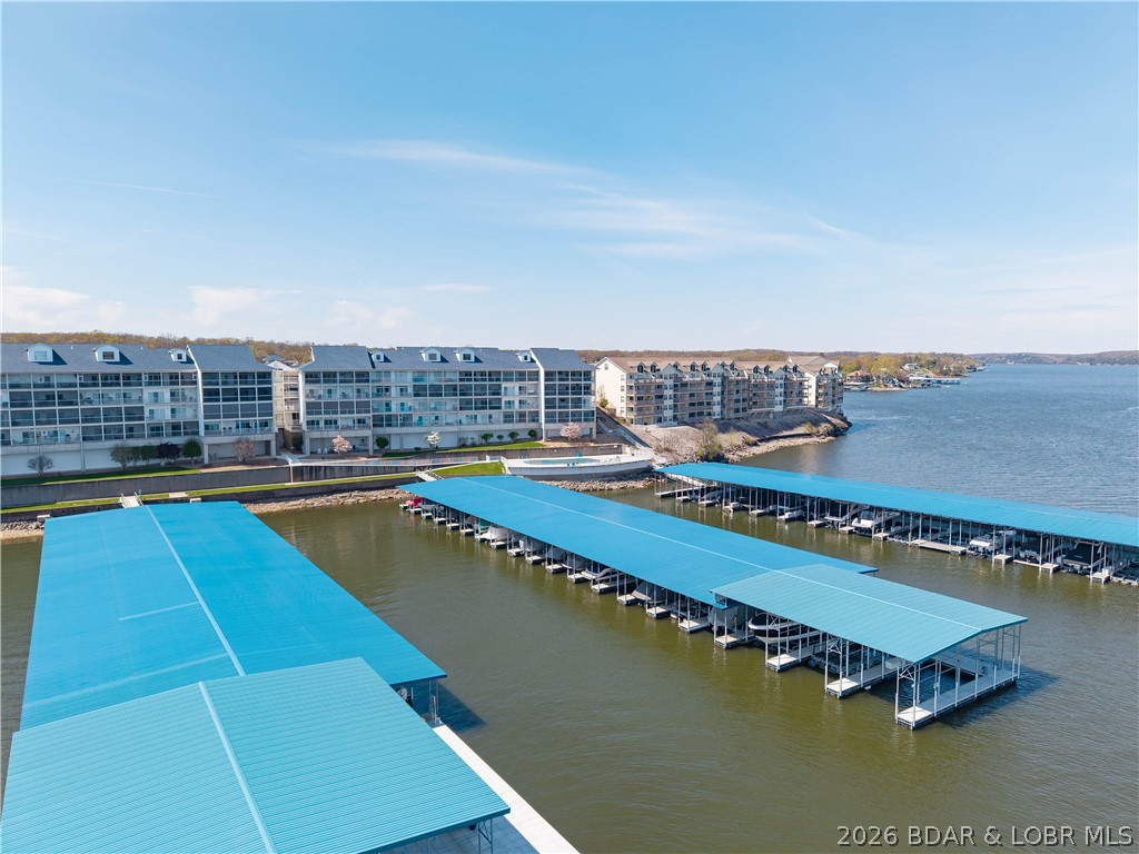 Stoneledge Condominium - Residential