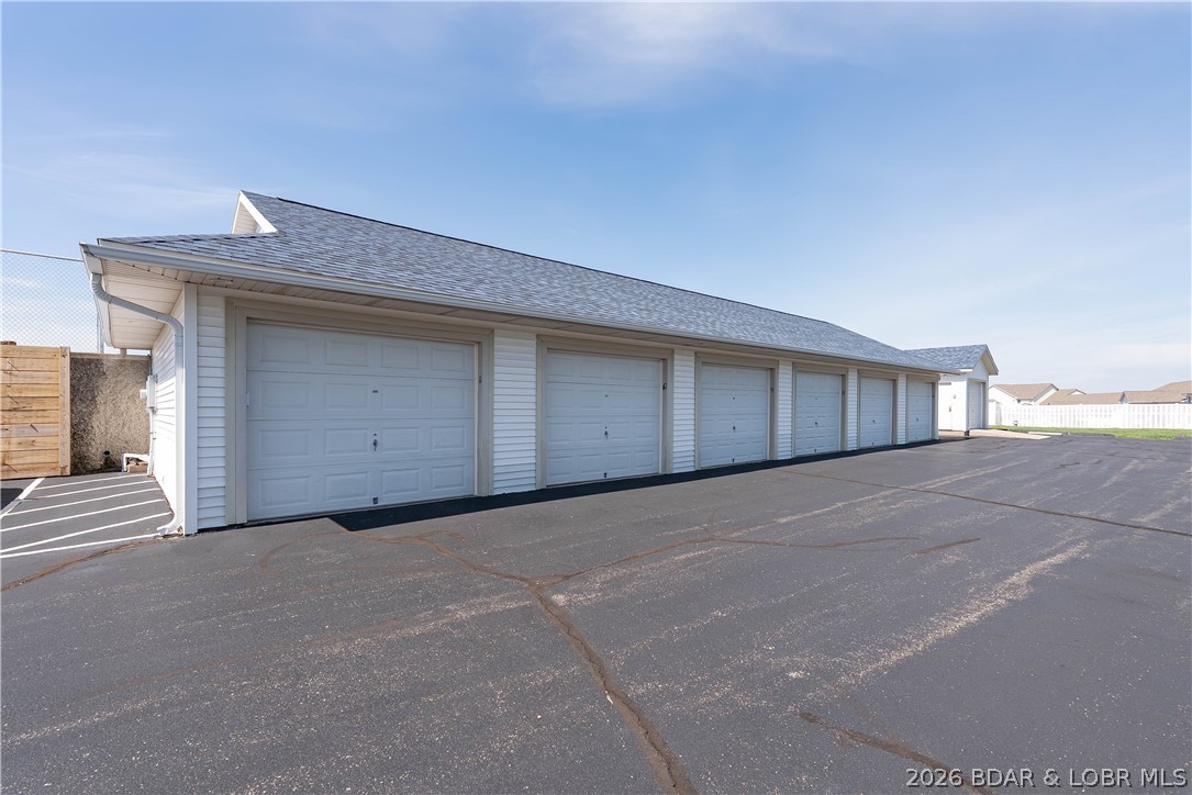 Stoneledge Condominium - Residential