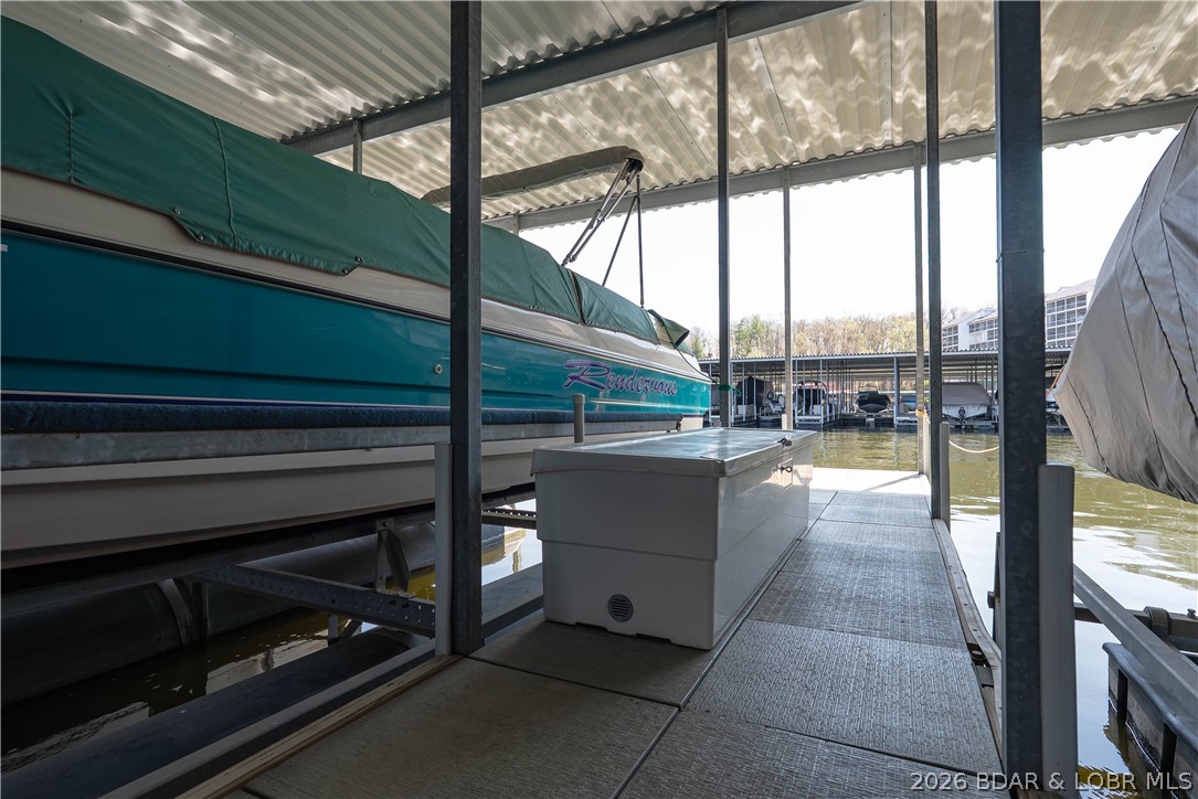 Stoneledge Condominium - Residential