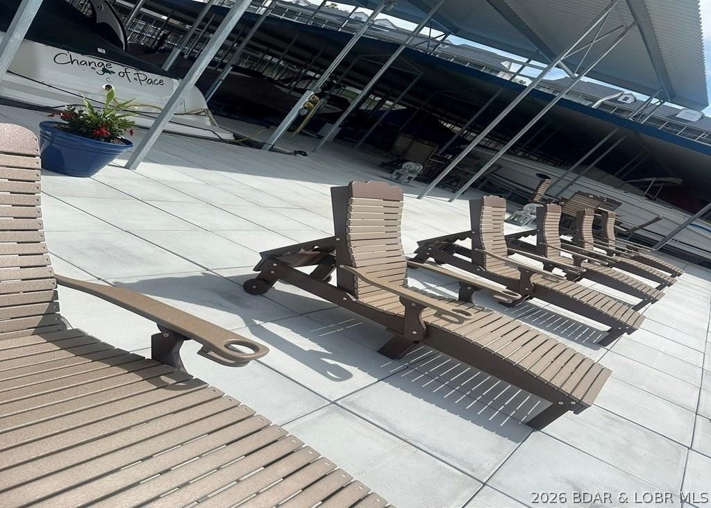 Stoneledge Condominium - Residential