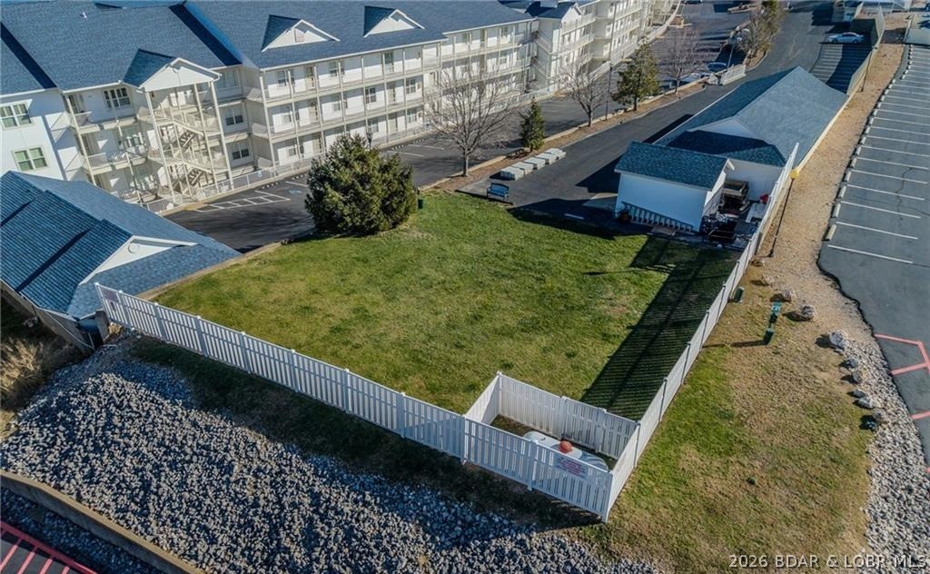 Stoneledge Condominium - Residential