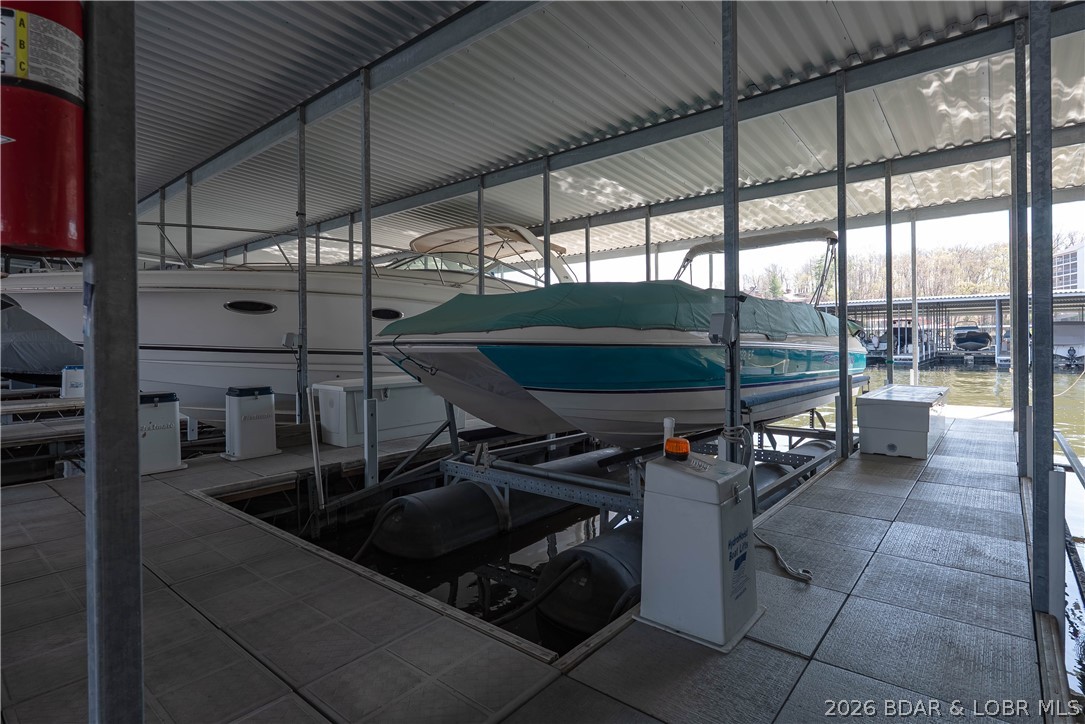 Stoneledge Condominium - Residential