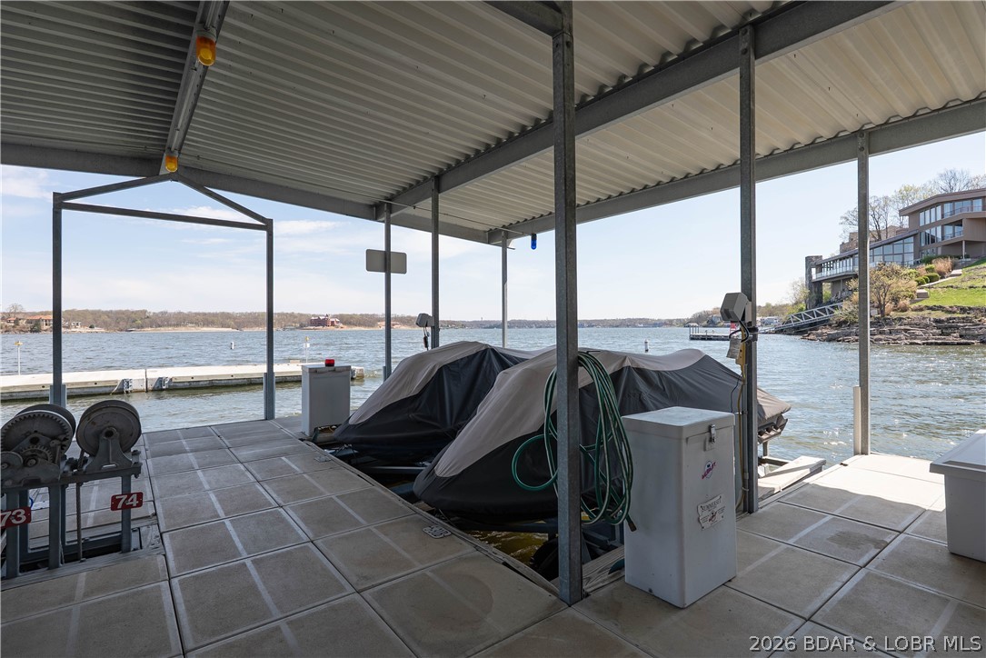 Stoneledge Condominium - Residential