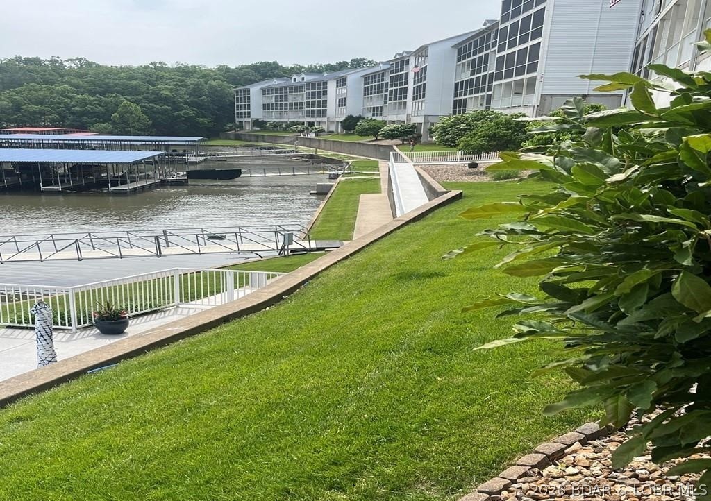 Stoneledge Condominium - Residential