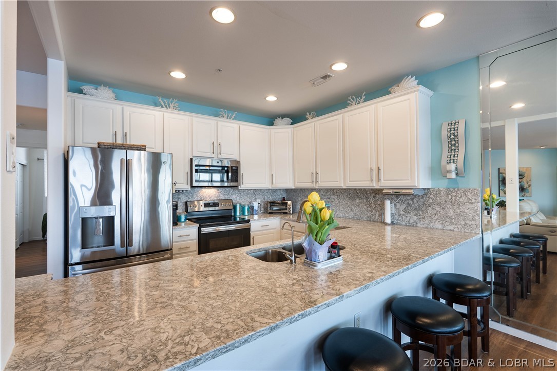 Stoneledge Condominium - Residential