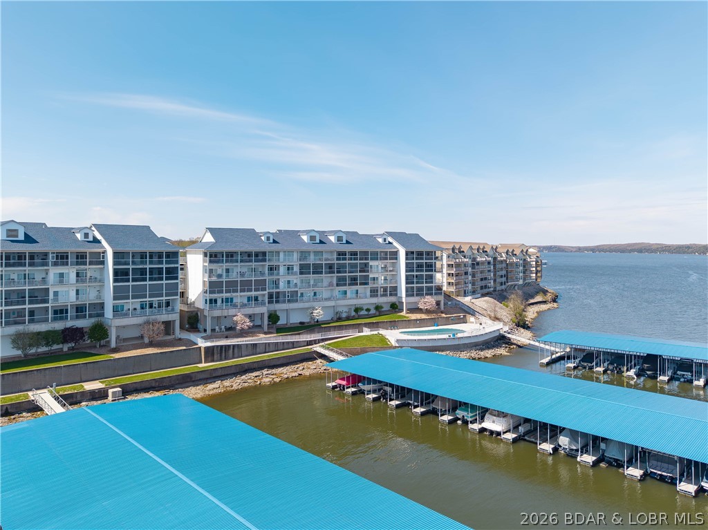 Stoneledge Condominium - Residential