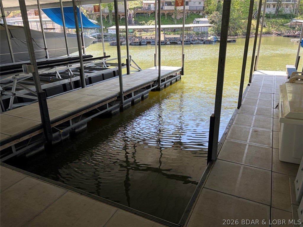 Hawks Nest Lodge Condominium - Residential