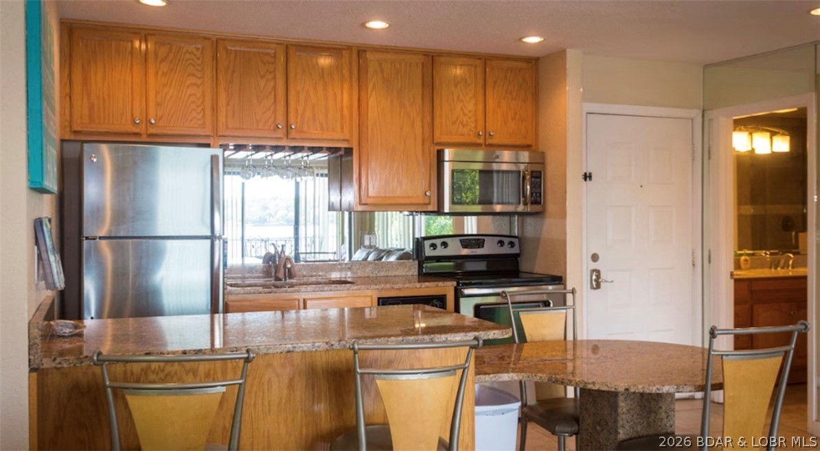 Hawks Nest Lodge Condominium - Residential