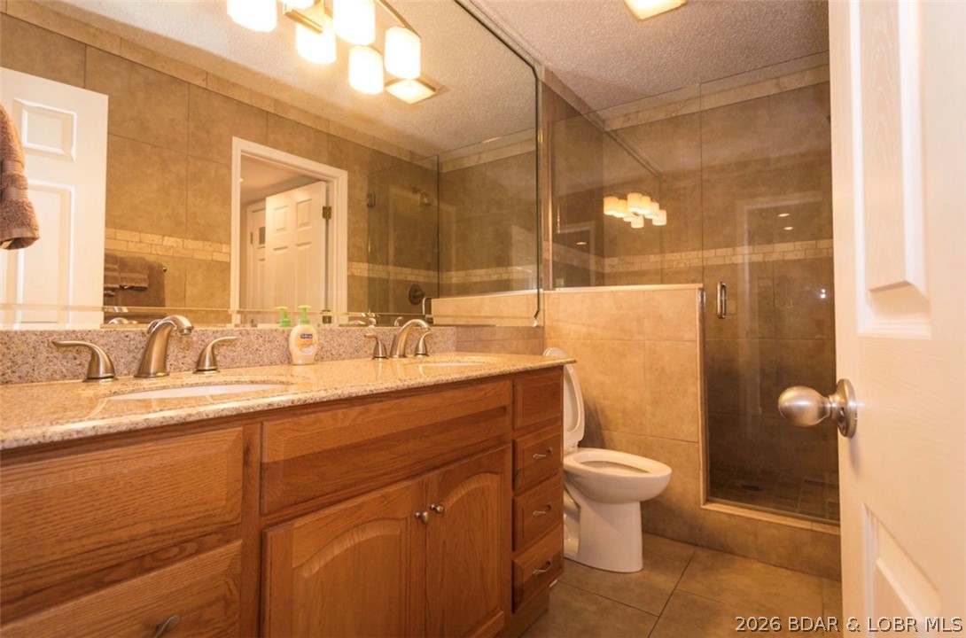 Hawks Nest Lodge Condominium - Residential