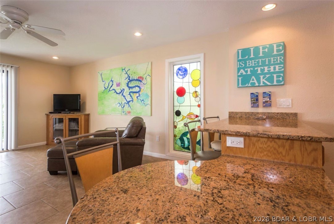 Hawks Nest Lodge Condominium - Residential