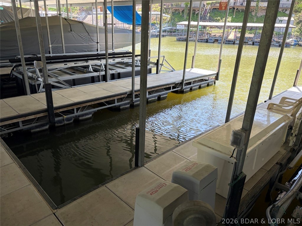 Hawks Nest Lodge Condominium - Residential