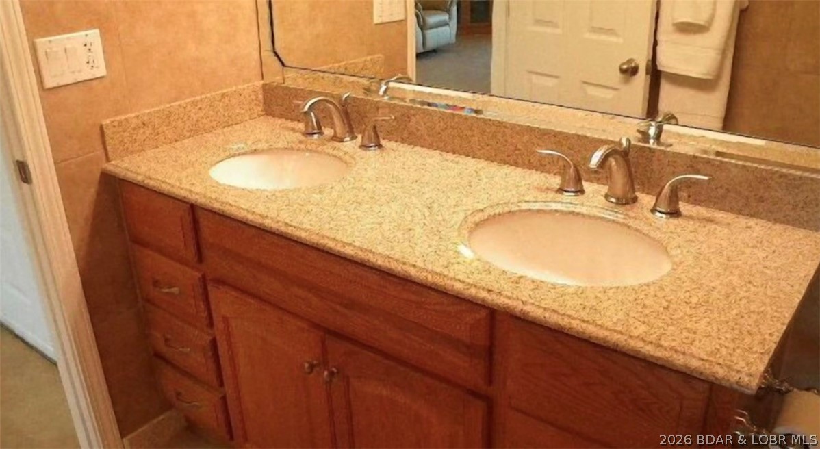 Hawks Nest Lodge Condominium - Residential