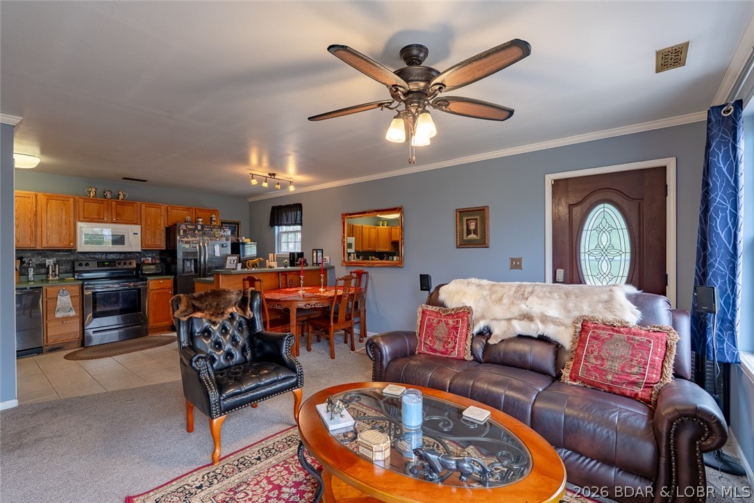 Cambridge Lake Estates - Residential