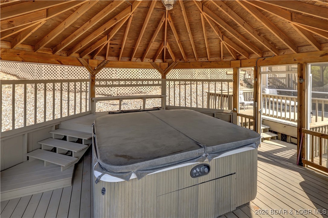 Shawnee Bend No. 5 - Residential