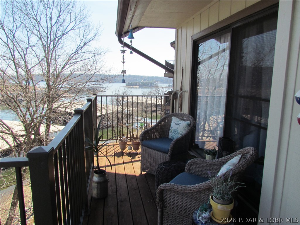 Waters Edge Condominium - Residential