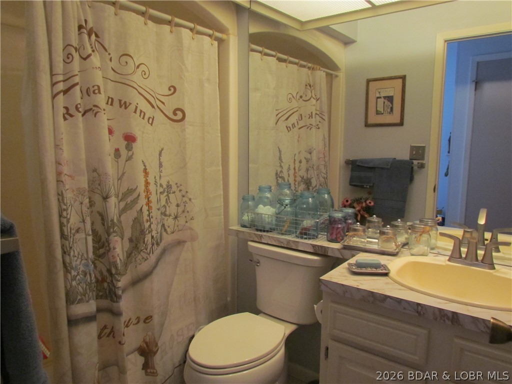 Waters Edge Condominium - Residential