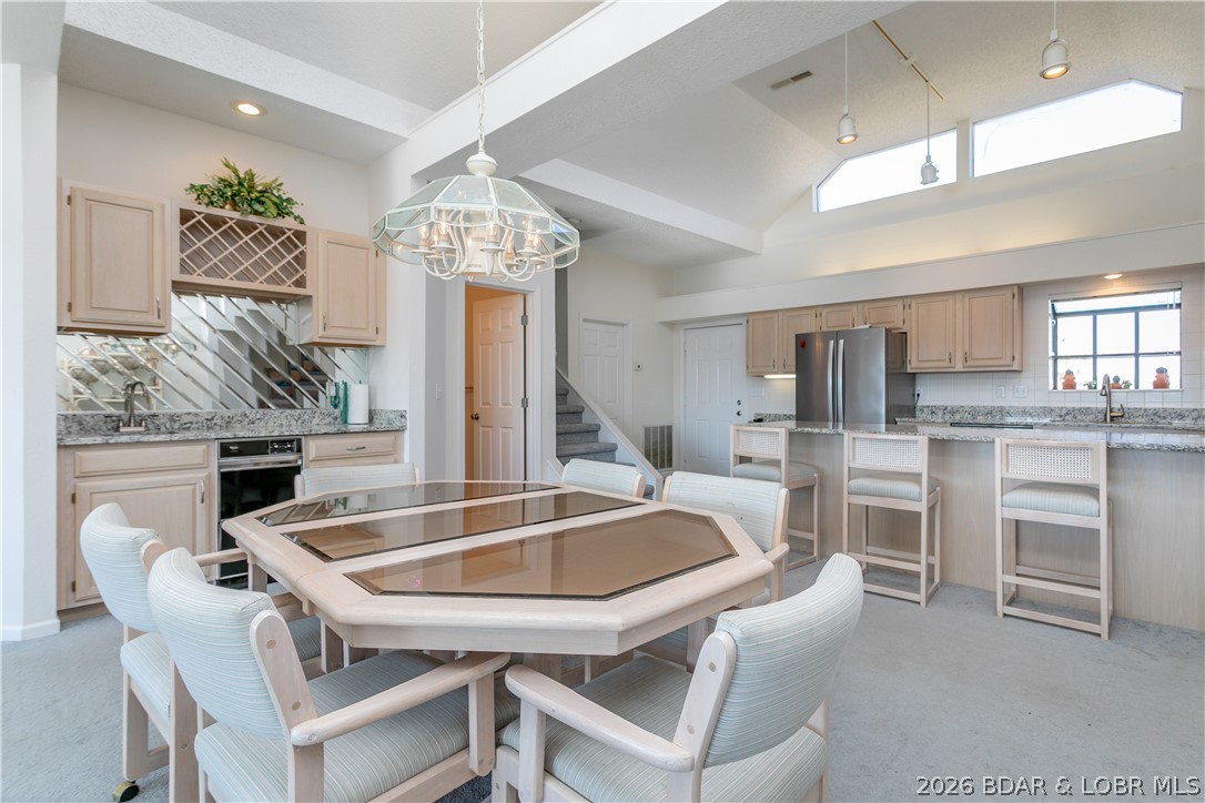 The Falls Condo - Residential