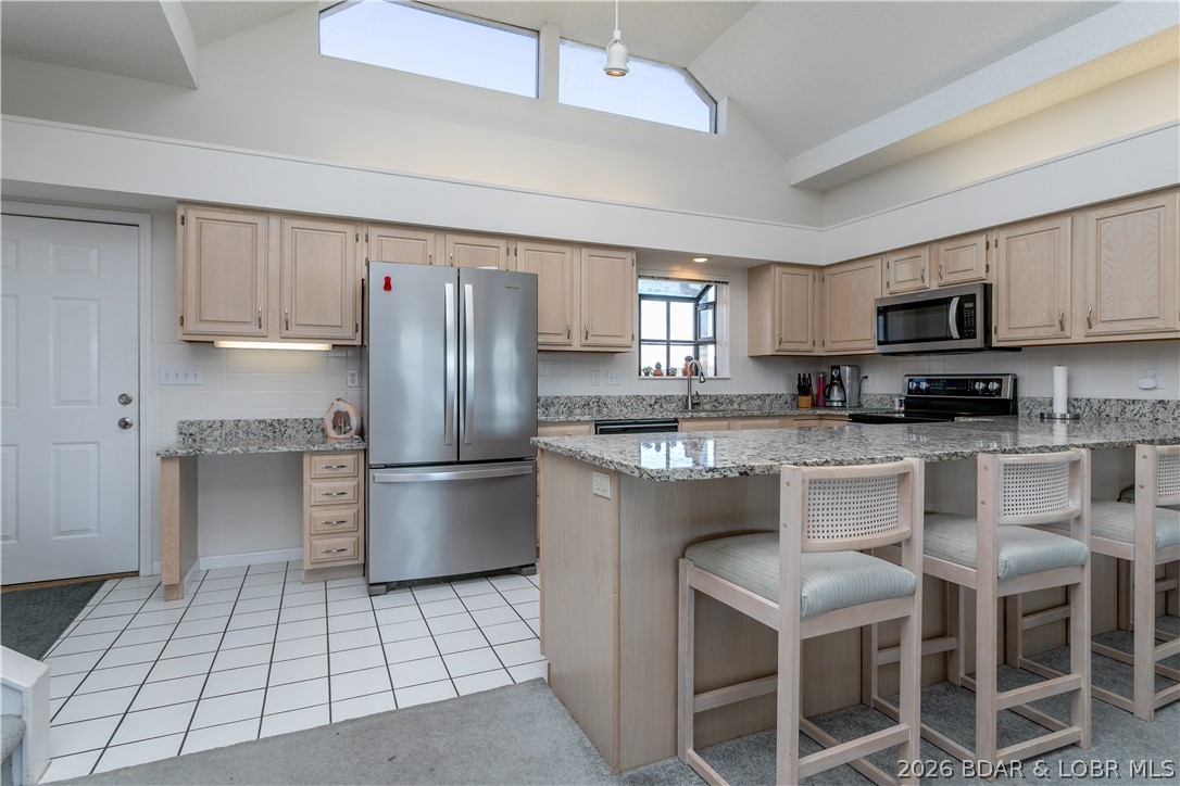 The Falls Condo - Residential