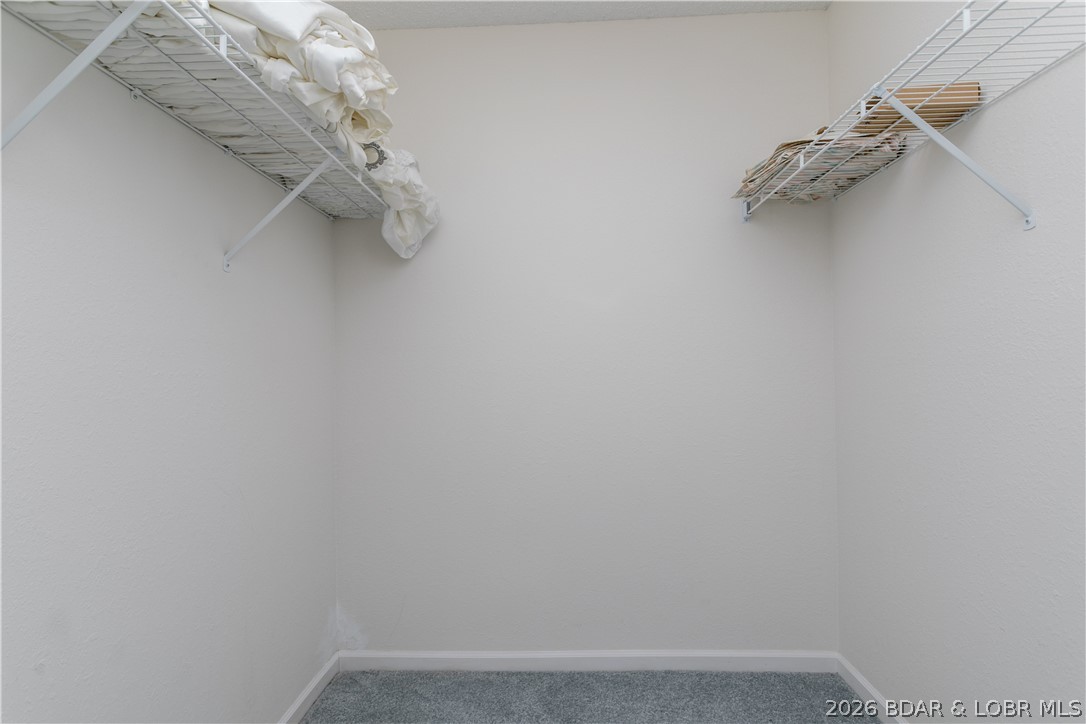 The Falls Condo - Residential