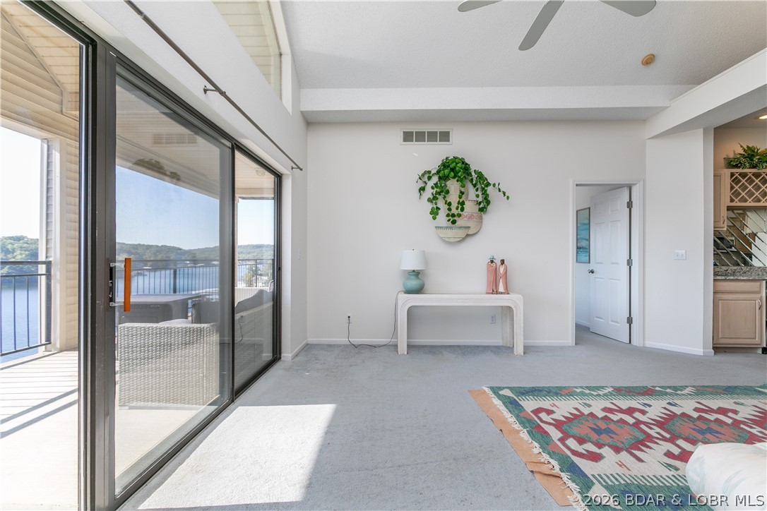 The Falls Condo - Residential