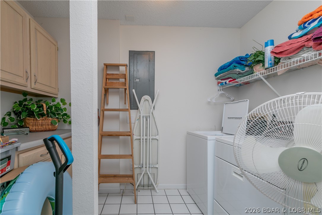 The Falls Condo - Residential