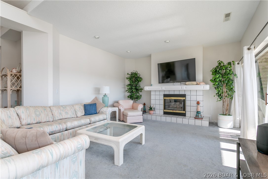 The Falls Condo - Residential