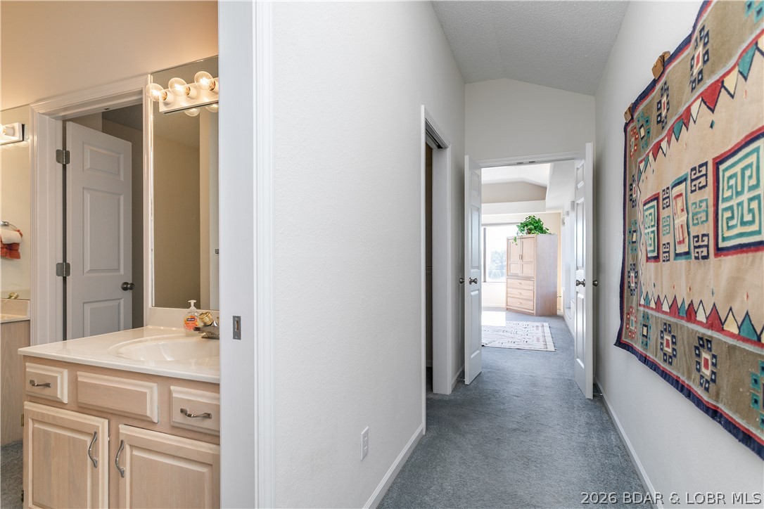 The Falls Condo - Residential