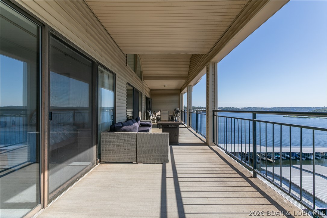 The Falls Condo - Residential