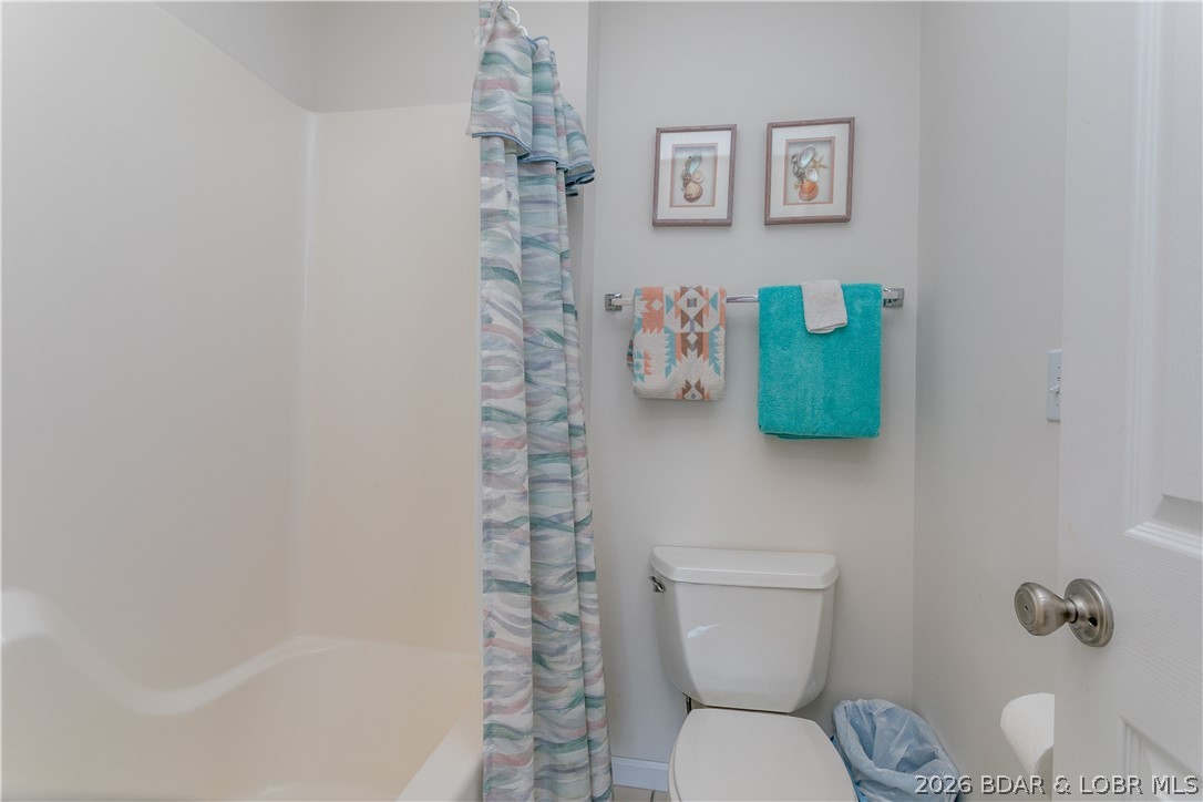 The Falls Condo - Residential