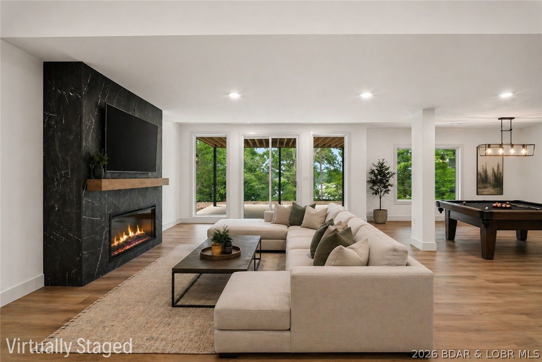 Grand Point - Residential