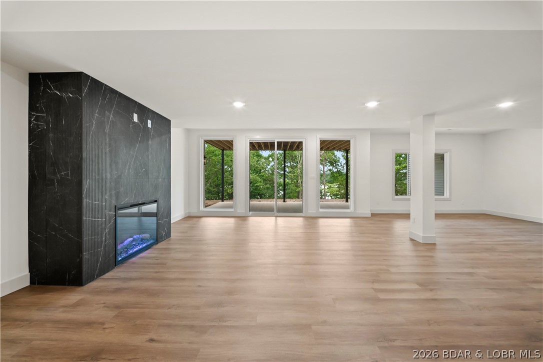 Grand Point - Residential