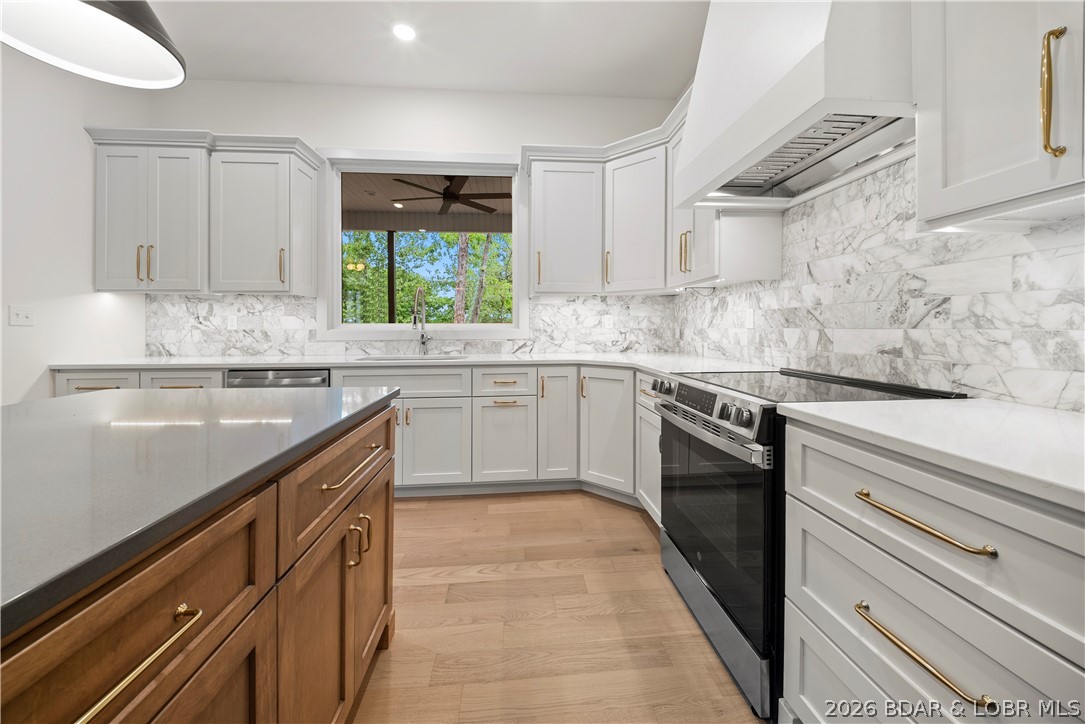 Grand Point - Residential
