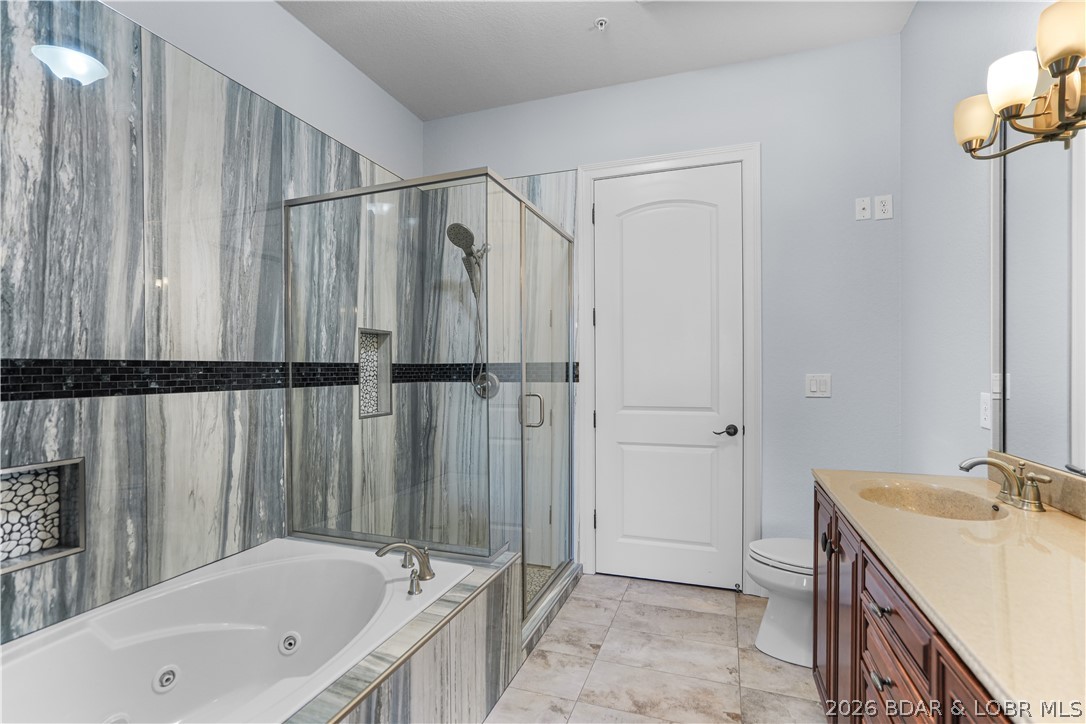 The Hamptons Condominium - Residential