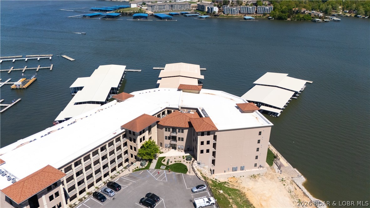 The Hamptons Condominium - Residential