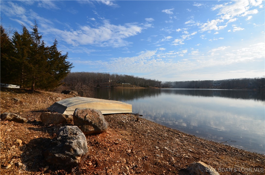 Cornett Cove No. 5 - Land