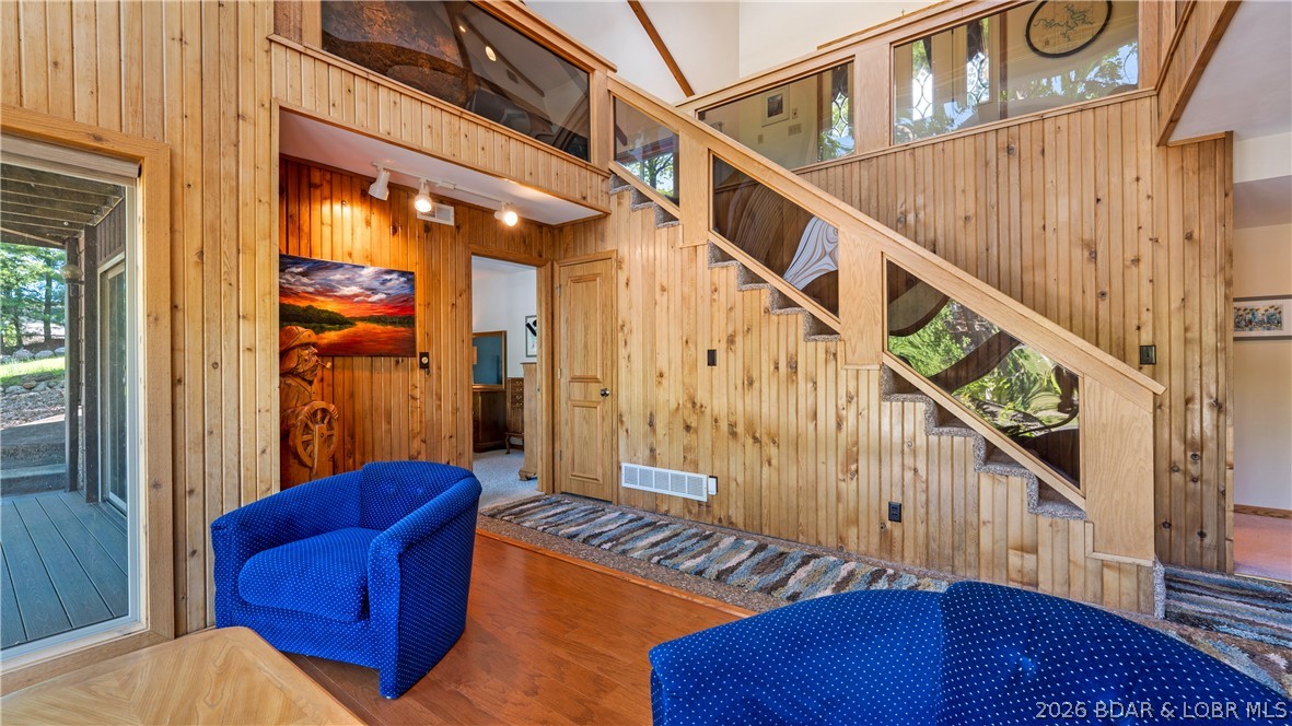 Bluff View Point - Residential