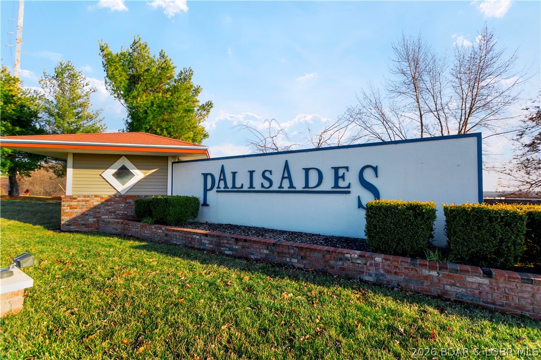 Palisades Condominium - Residential