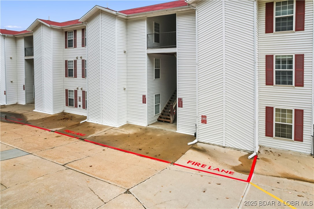 Lake Ozark, Missouri 65049, United States, 2 Bedrooms Bedrooms, ,2 BathroomsBathrooms,Residential,Active,226911