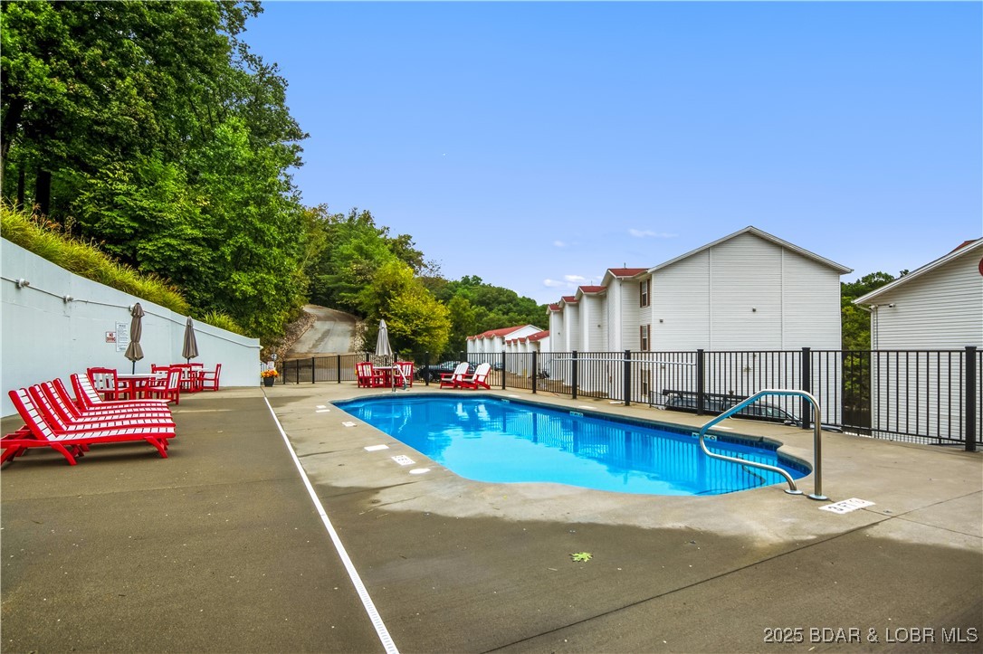 Lake Ozark, Missouri 65049, United States, 2 Bedrooms Bedrooms, ,2 BathroomsBathrooms,Residential,Active,226911