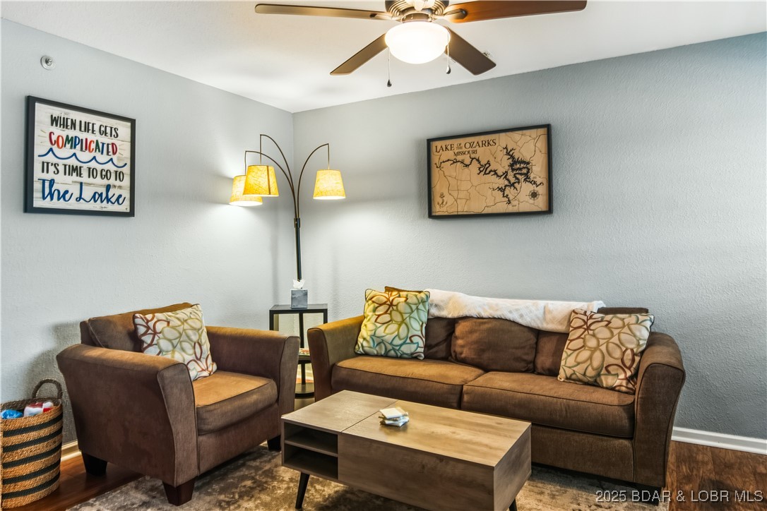 Lake Ozark, Missouri 65049, United States, 2 Bedrooms Bedrooms, ,2 BathroomsBathrooms,Residential,Active,226911