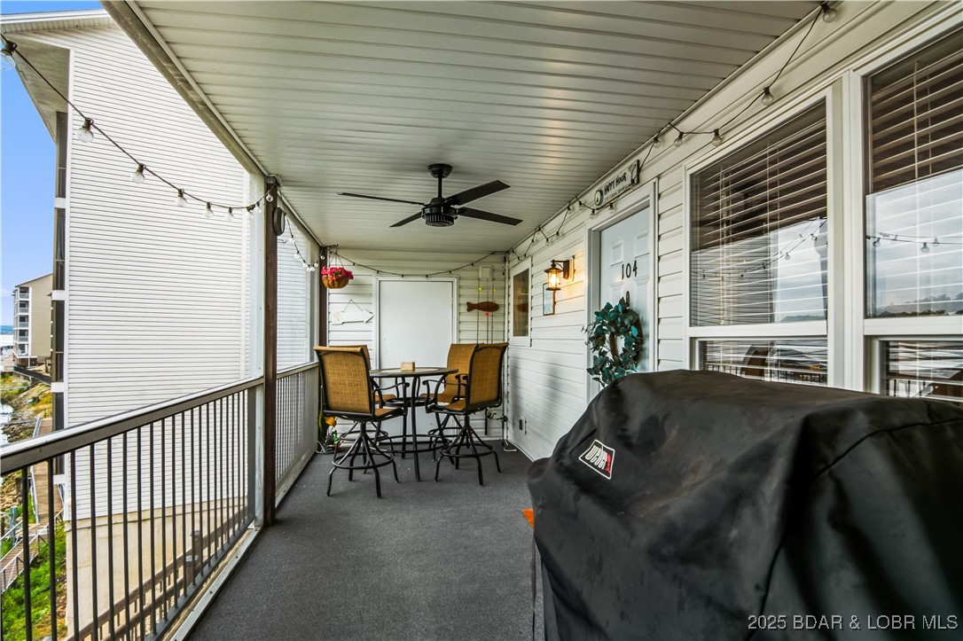 Lake Ozark, Missouri 65049, United States, 2 Bedrooms Bedrooms, ,2 BathroomsBathrooms,Residential,Active,226911